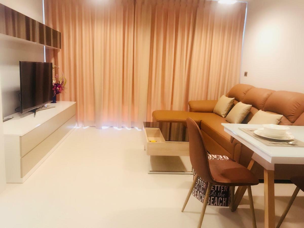 The Pine Hua Hin Apartment Exterior photo