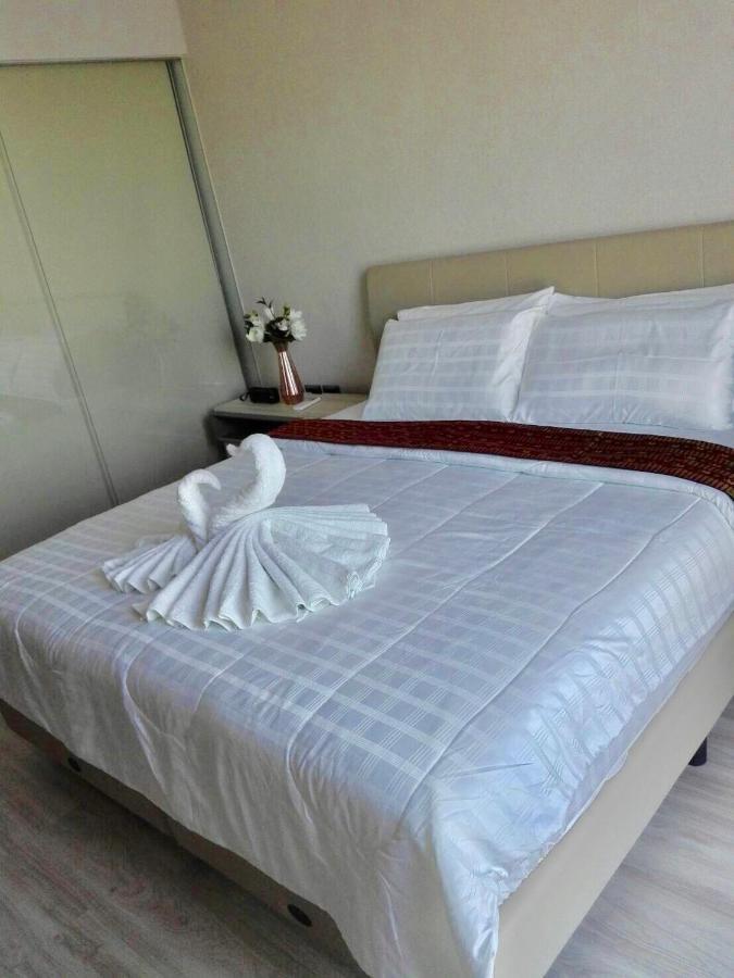 The Pine Hua Hin Apartment Exterior photo